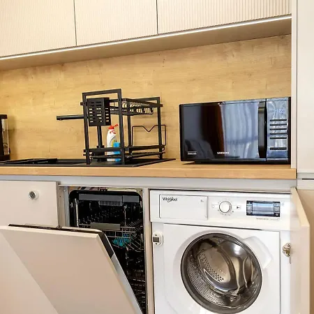 Апартамент Modern 1br - South Bay By Flat Manаger Варна